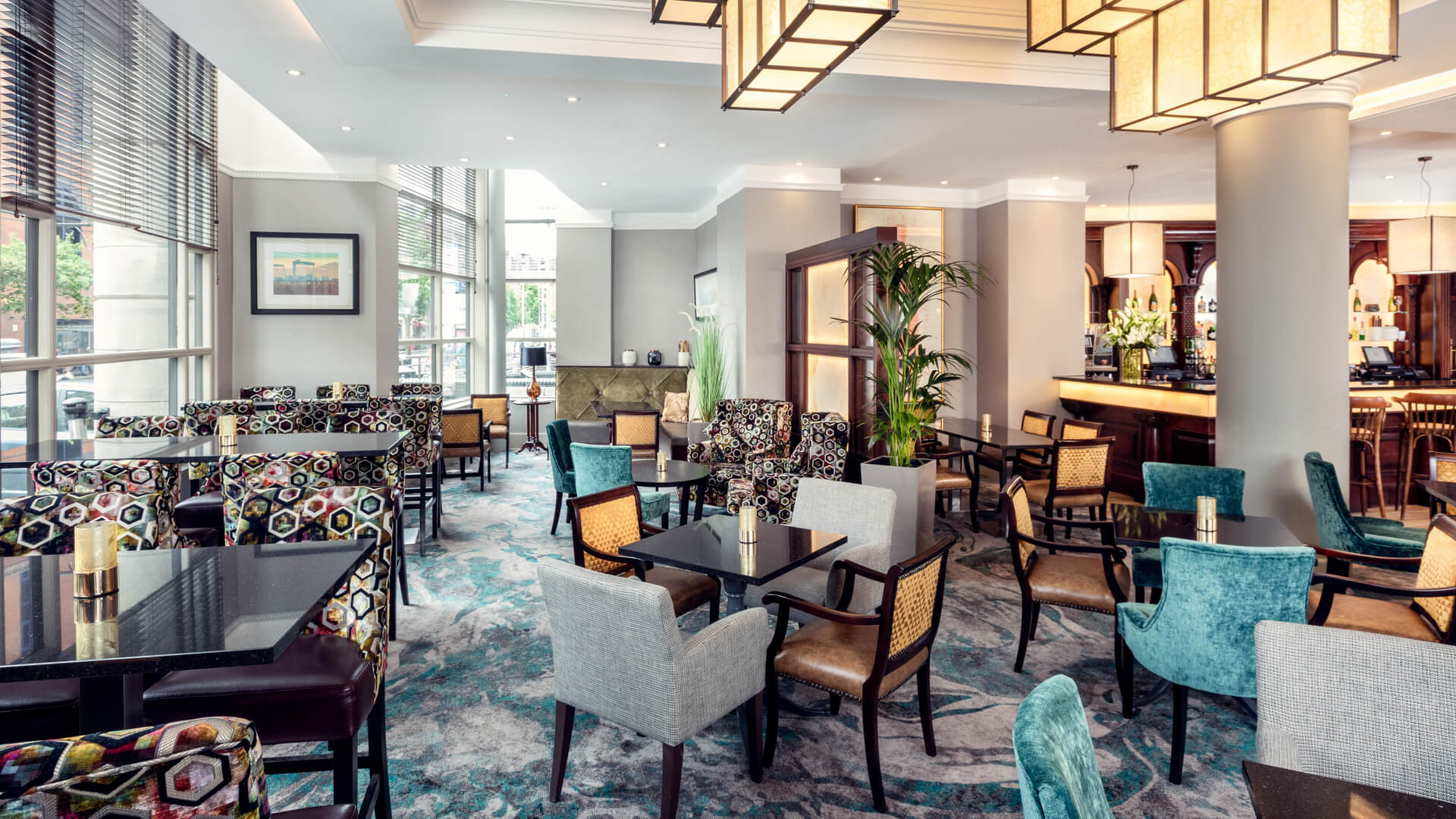 Lobby Bar Casual Dining In Belfast The Europa Hotel